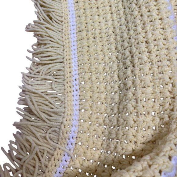 Handmade Yellow White Crochet Throw Baby Blanket Yarn Fringe Edges 35 x 60 - Picture 3 of 4
